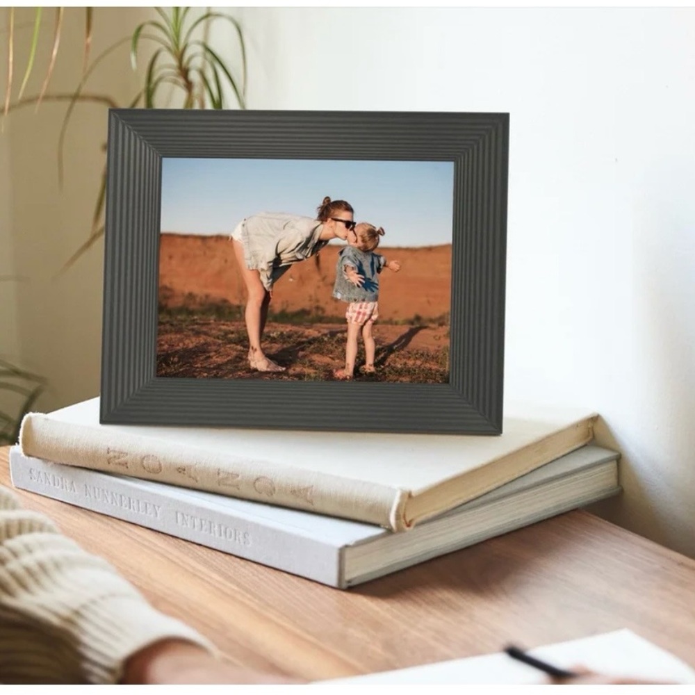 Aura Mason Digital Picture Frame